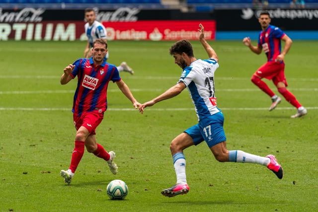 维尼修斯当选FIFA年度最佳 上个巴西人17年前卡卡